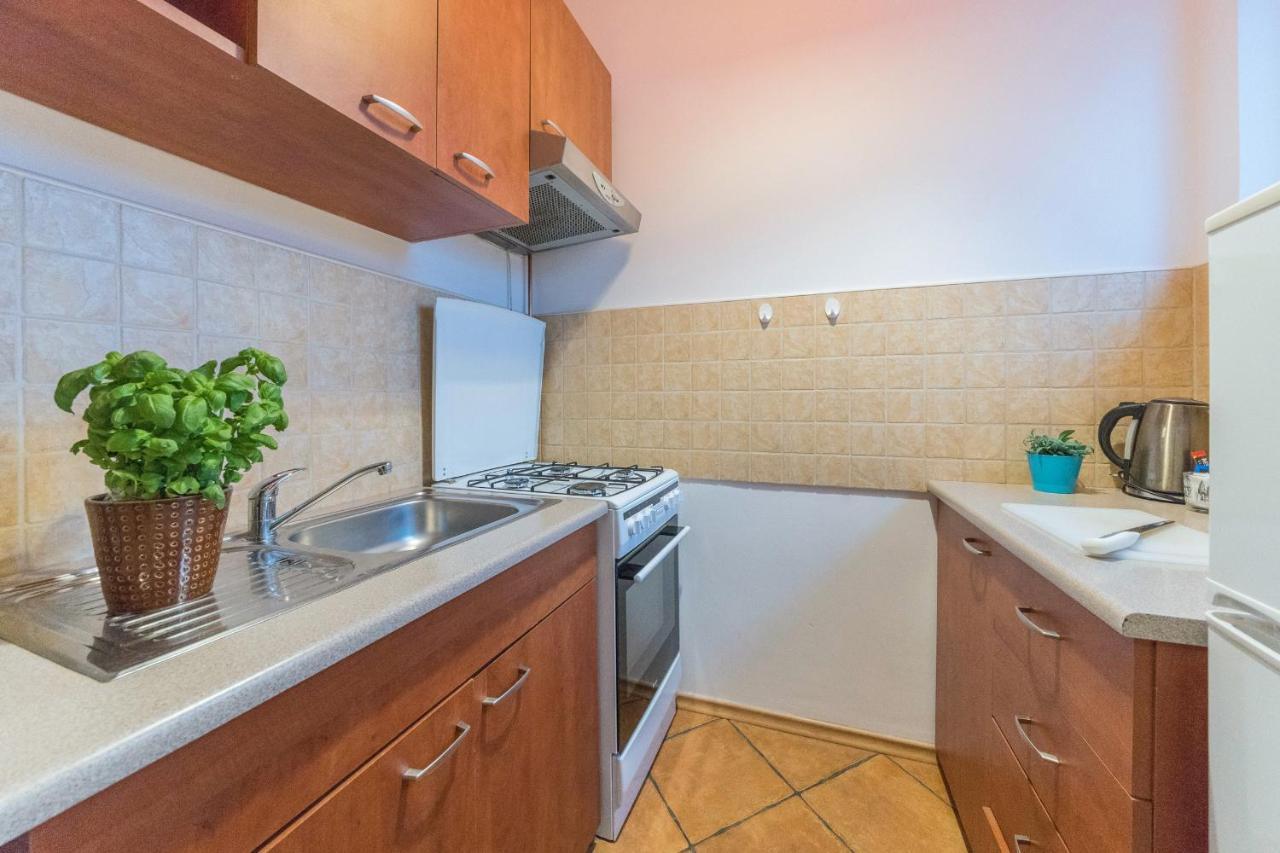 Przytulne Z Balkonem, 150m Od Dworca Glowny Apartment *